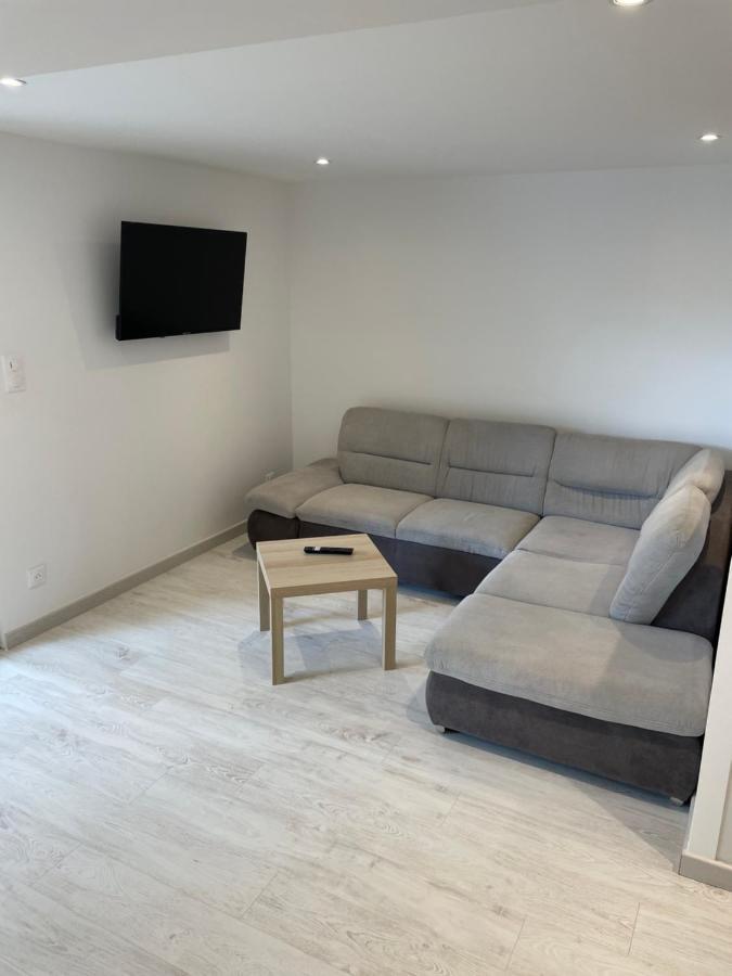 Joli Logement Au Pied Des Alpilles Eyguières Extérieur photo