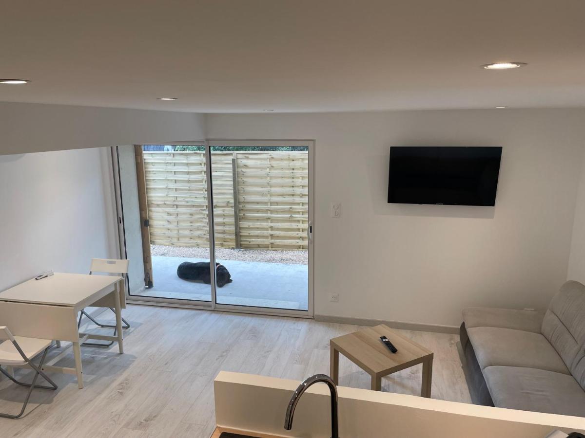 Joli Logement Au Pied Des Alpilles Eyguières Extérieur photo